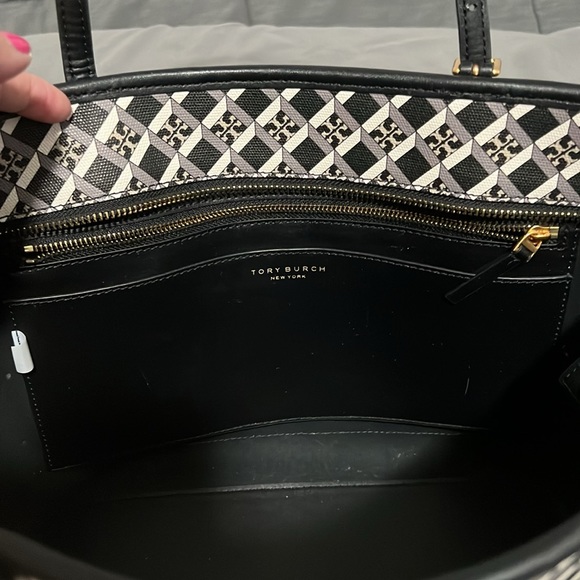 Tory Burch Tote - Picture 4 of 12